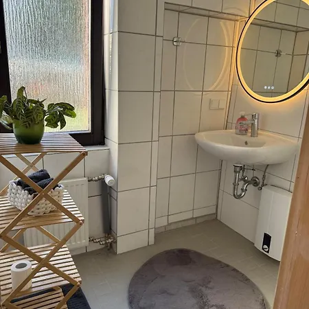 Helles Wiesbaden Mainz Ffm 2 Schlafzimmer Ginsheim-Gustavsburg